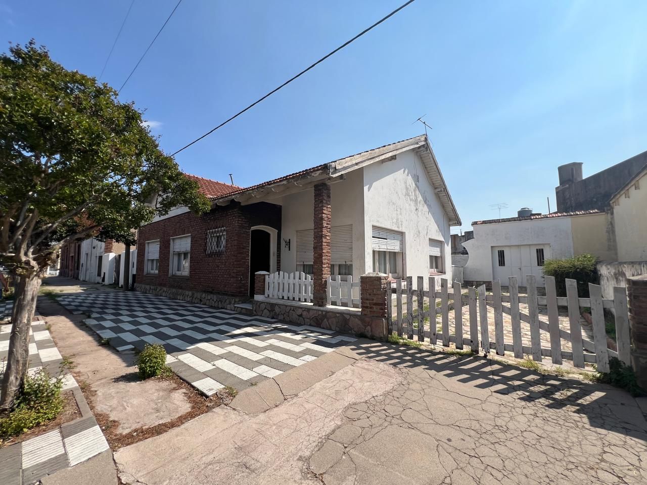 Casa en Venta en Cornelio Saavedra 141,  Saavedra - Bahía Blanca Propiedades | SITIO OFICIAL l