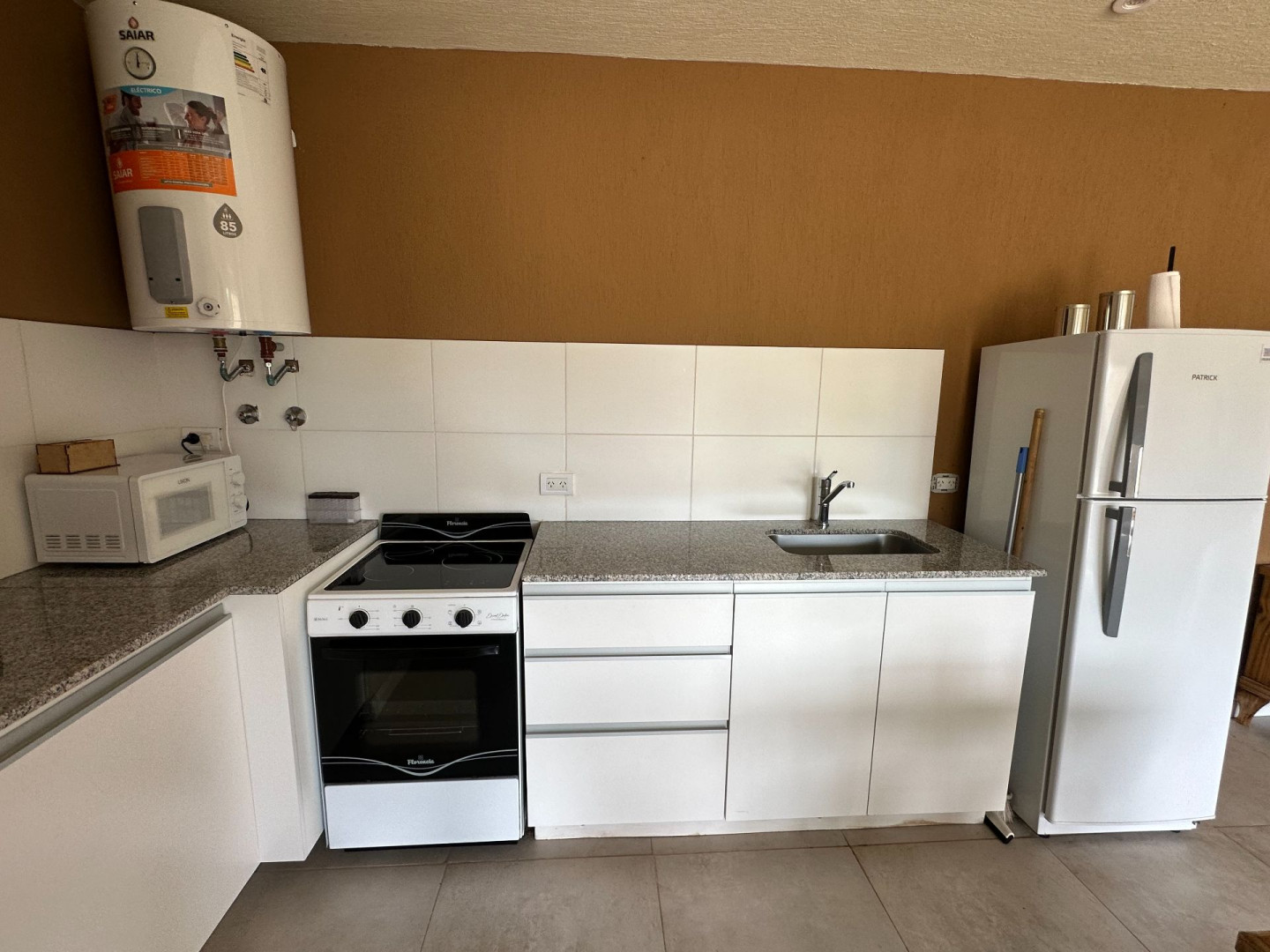 Casa + Departamento en Venta en Curamalal 552, San Bernardo , Sierra de  la Ventana - Bahía Blanca Propiedades | SITIO OFICIAL l