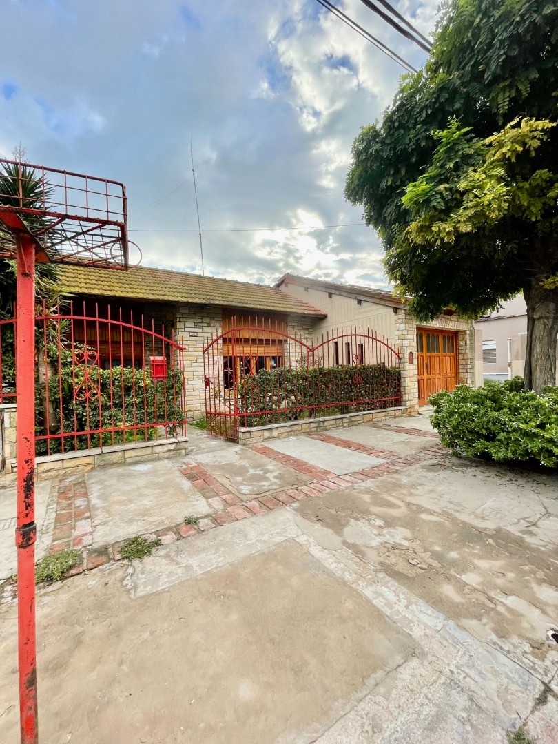 Casa en Venta en Brown 3752,  Bahía Blanca - Bahía Blanca Propiedades | SITIO OFICIAL l