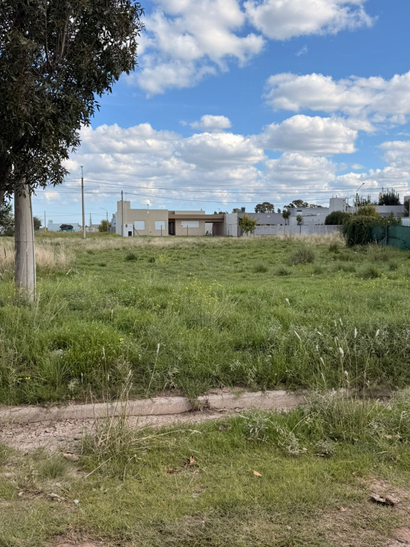 Terreno en Venta en Adán Quiroga Al 2700, Las Cañitas II, Bahía Blanca - Bahía Blanca Propiedades | SITIO OFICIAL l