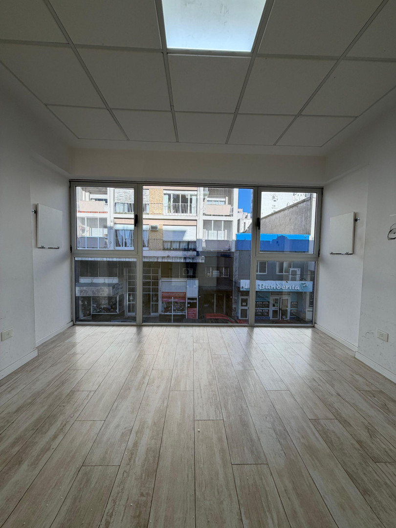 Oficina en Alquiler en San Martin 336,  Bahía Blanca - Bahía Blanca Propiedades | SITIO OFICIAL l