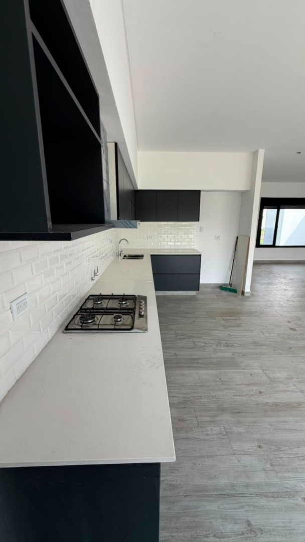 Casa en Venta en Quintana 5256, Las Acacias, Bahía Blanca - Bahía Blanca Propiedades | SITIO OFICIAL l