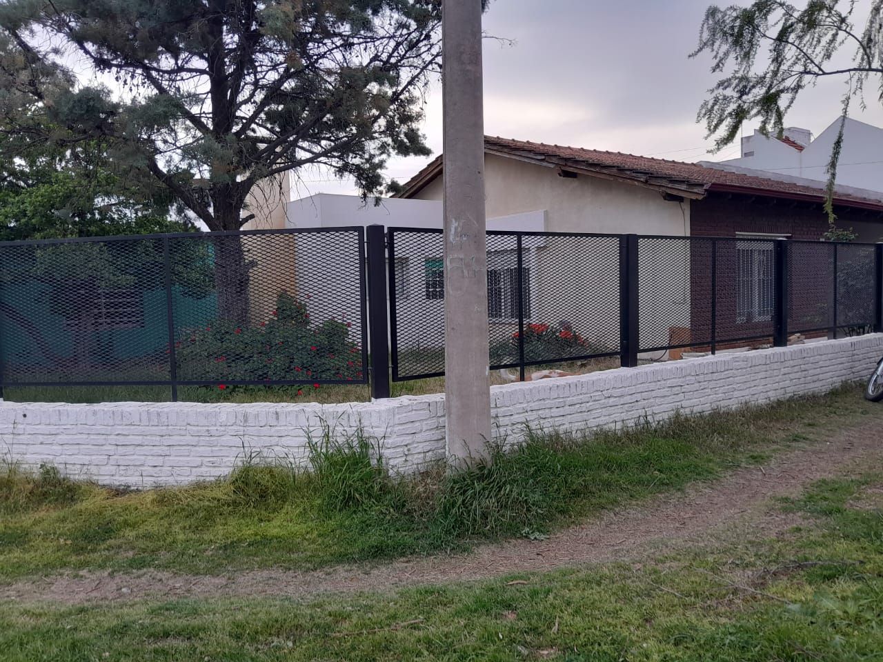 Casa en Alquiler en Haiti 300, La Falda, Bahía Blanca - Bahía Blanca Propiedades | SITIO OFICIAL l