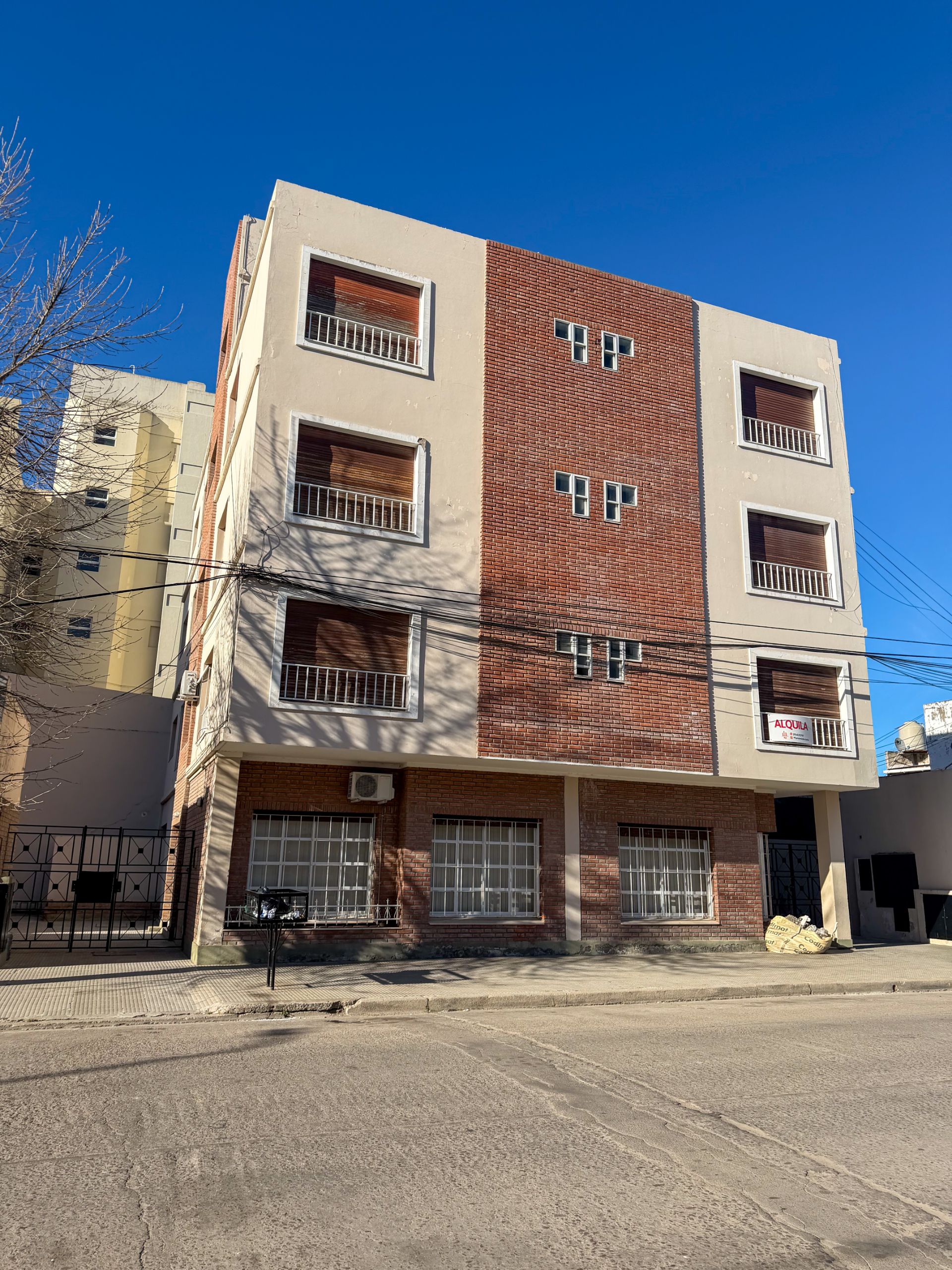 Departamento en Alquiler en Aguado 681, Universitario, Bahía Blanca - Bahía Blanca Propiedades | SITIO OFICIAL l