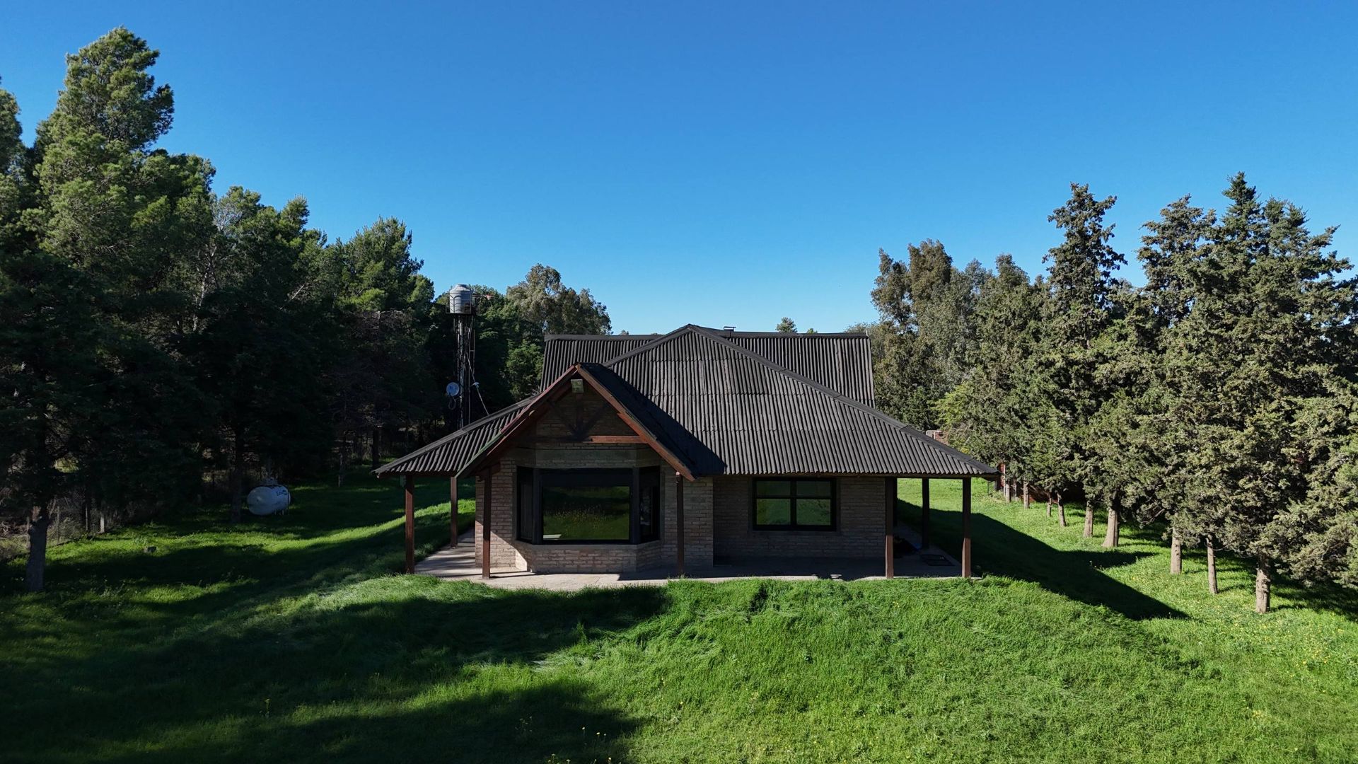 Casa en Venta en LUCIA MIRANDA 135, Los Chañares, Bahía Blanca - Bahía Blanca Propiedades | SITIO OFICIAL l