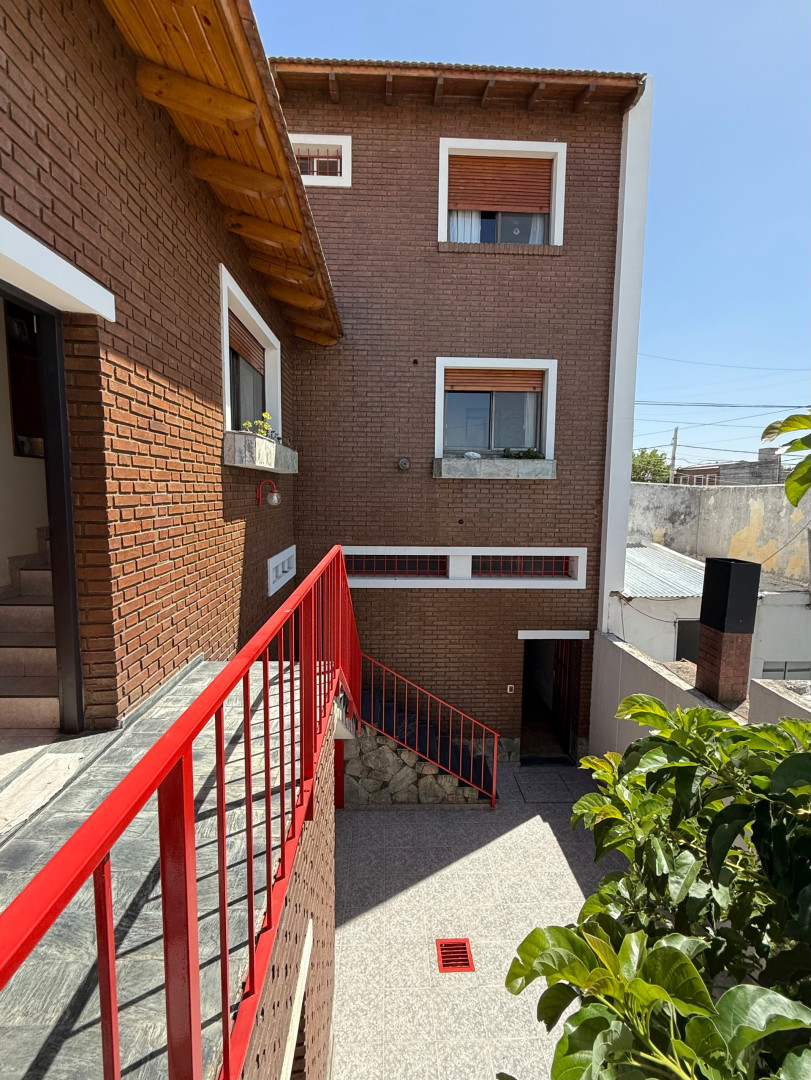 Casa en Venta en Las Heras 1281, La Falda, Bahía Blanca - Bahía Blanca Propiedades | SITIO OFICIAL l