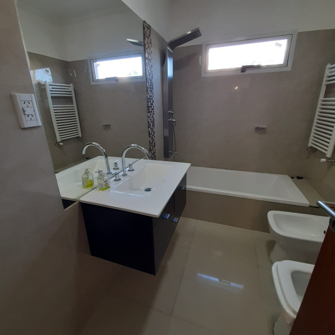 Casa en Venta  Pago Chico, Bahía Blanca - Bahía Blanca Propiedades | SITIO OFICIAL l