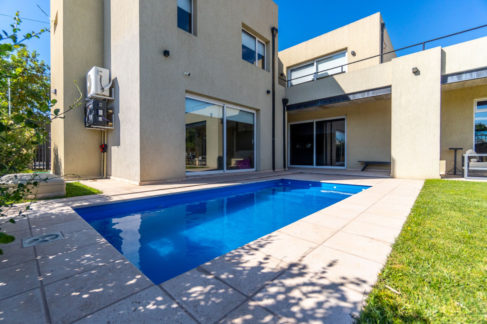 Casa en Venta en Tupac Amaru 2586, Las Cañitas I, Bahía Blanca - Bahía Blanca Propiedades | SITIO OFICIAL l