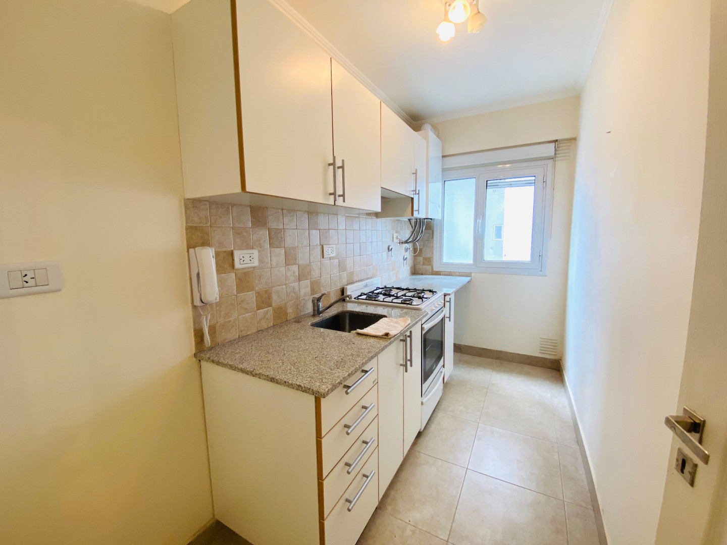 Departamento en Alquiler en Granaderos 110, Centro, Bahía Blanca - Bahía Blanca Propiedades | SITIO OFICIAL l