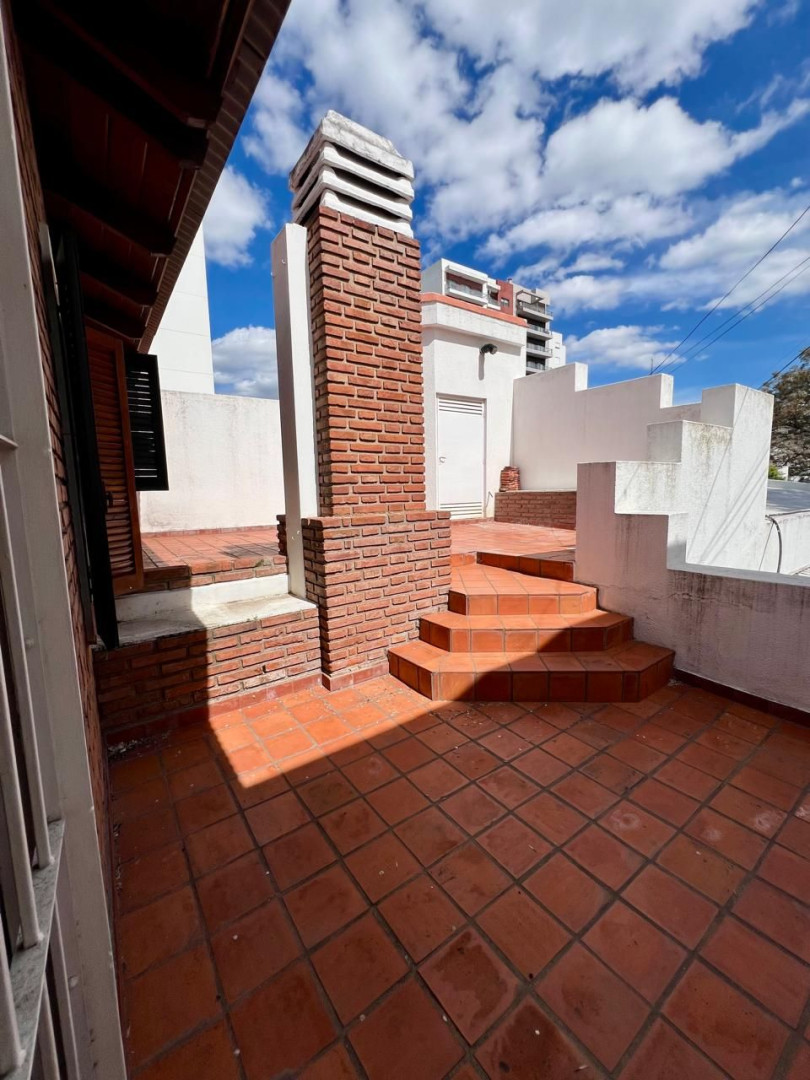 Casa en Alquiler en Zapiola 256, Centro, Bahía Blanca - Bahía Blanca Propiedades | SITIO OFICIAL l