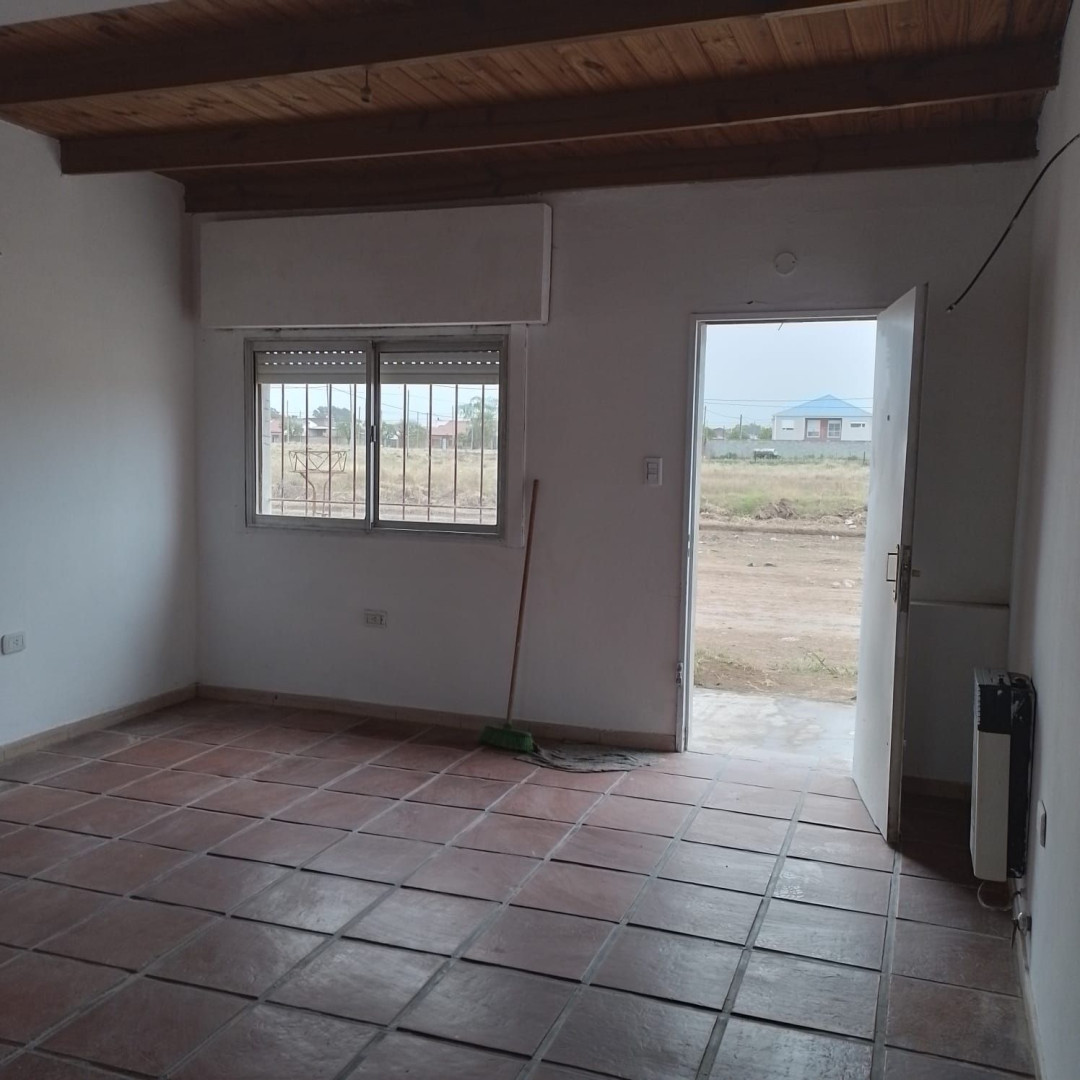 Casa en Venta en Biggio 700, Los Almendros, Bahía Blanca - Bahía Blanca Propiedades | SITIO OFICIAL l