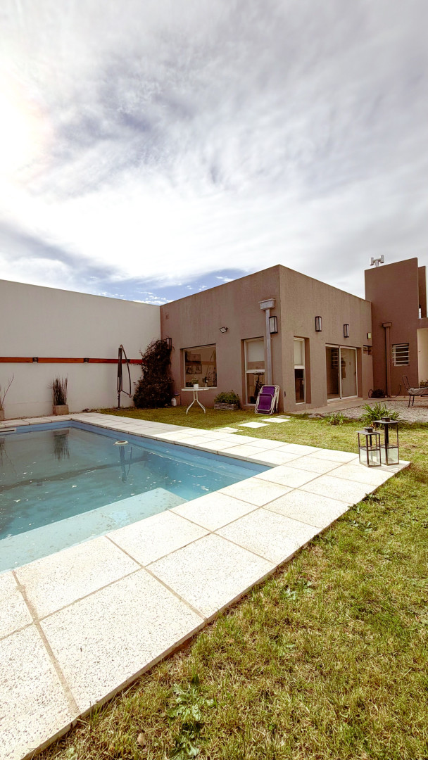 Casa en Venta en Casal 2733, San Agustin, Bahía Blanca - Bahía Blanca Propiedades | SITIO OFICIAL l
