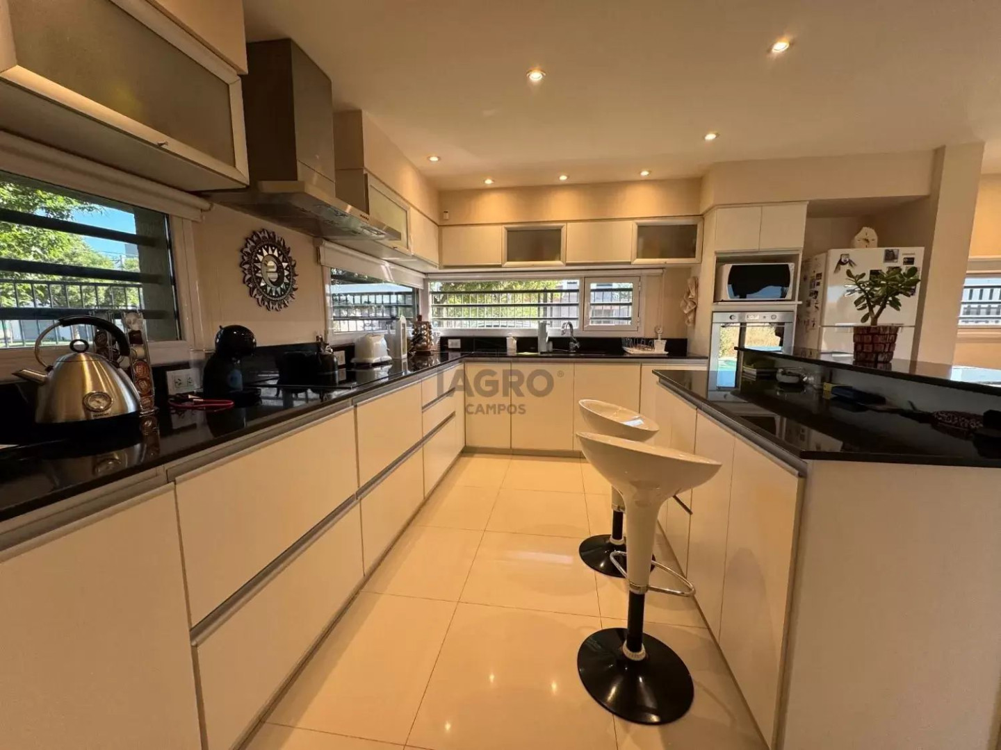 Casa en Venta en Cacique Venancio Y Tupac Amaru, Las Cañitas I, Bahía Blanca - Bahía Blanca Propiedades | SITIO OFICIAL l