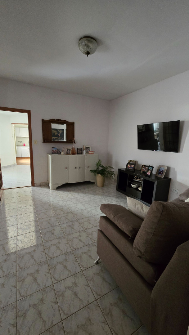 Casa + Departamento en Venta en 12 De Octubre 200, Napostá, Bahía Blanca - Bahía Blanca Propiedades | SITIO OFICIAL l