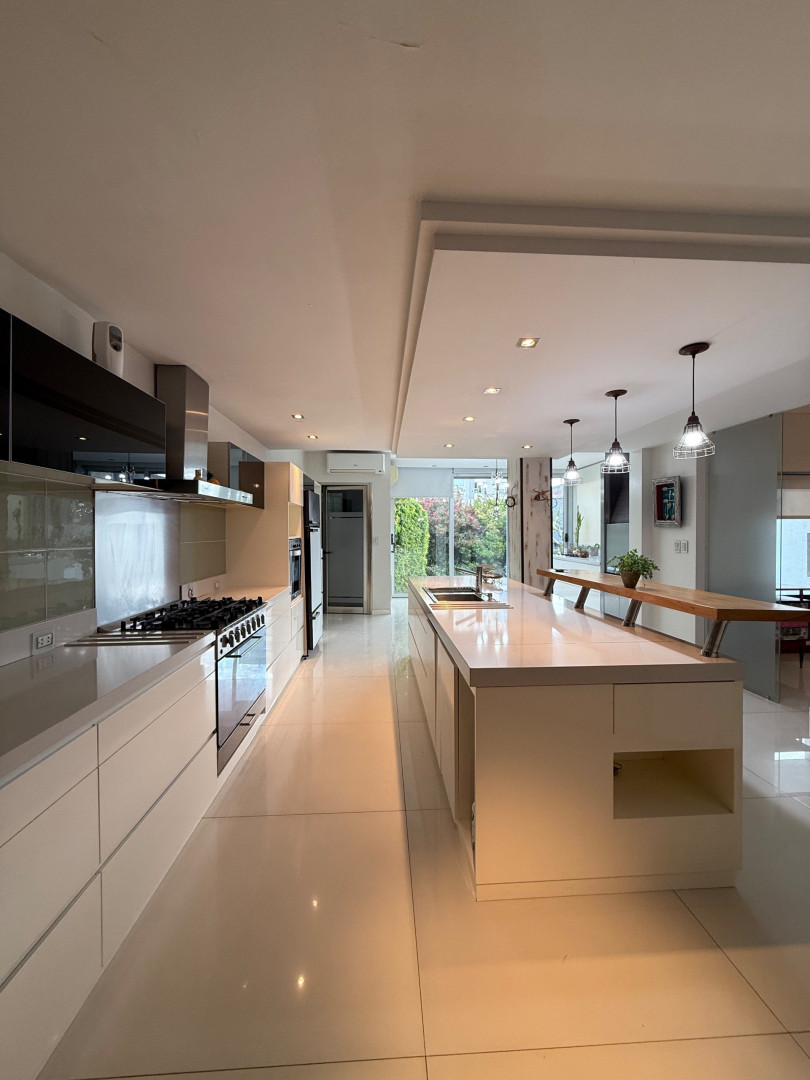 Casa en Venta en Italia 100, Centro, Bahía Blanca - Bahía Blanca Propiedades | SITIO OFICIAL l