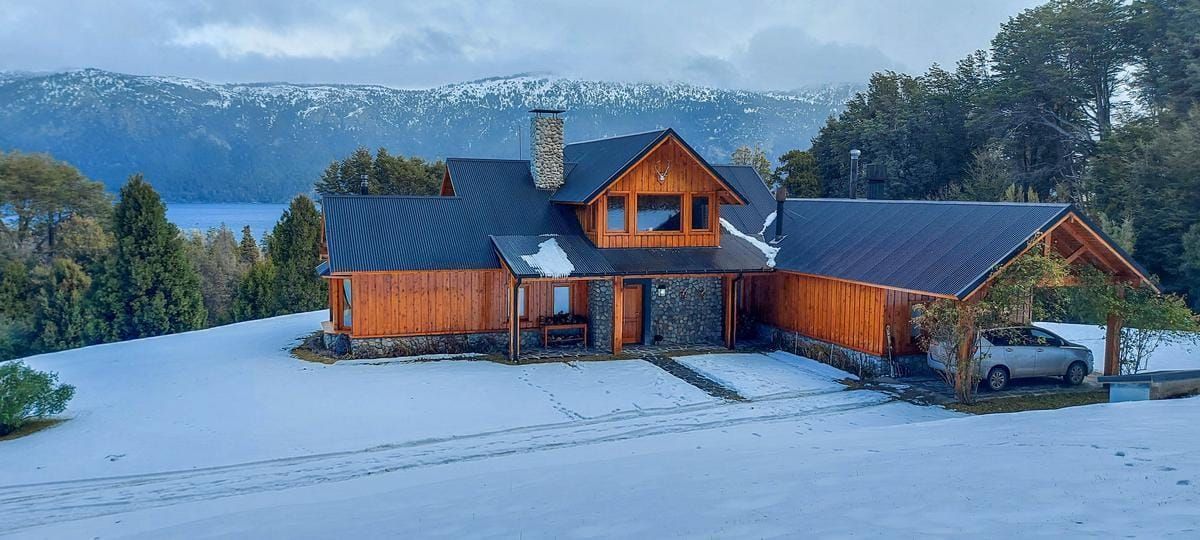 Casa en Venta en Puerto Bandurrias,  Villa la Angostura - Bahía Blanca Propiedades | SITIO OFICIAL l
