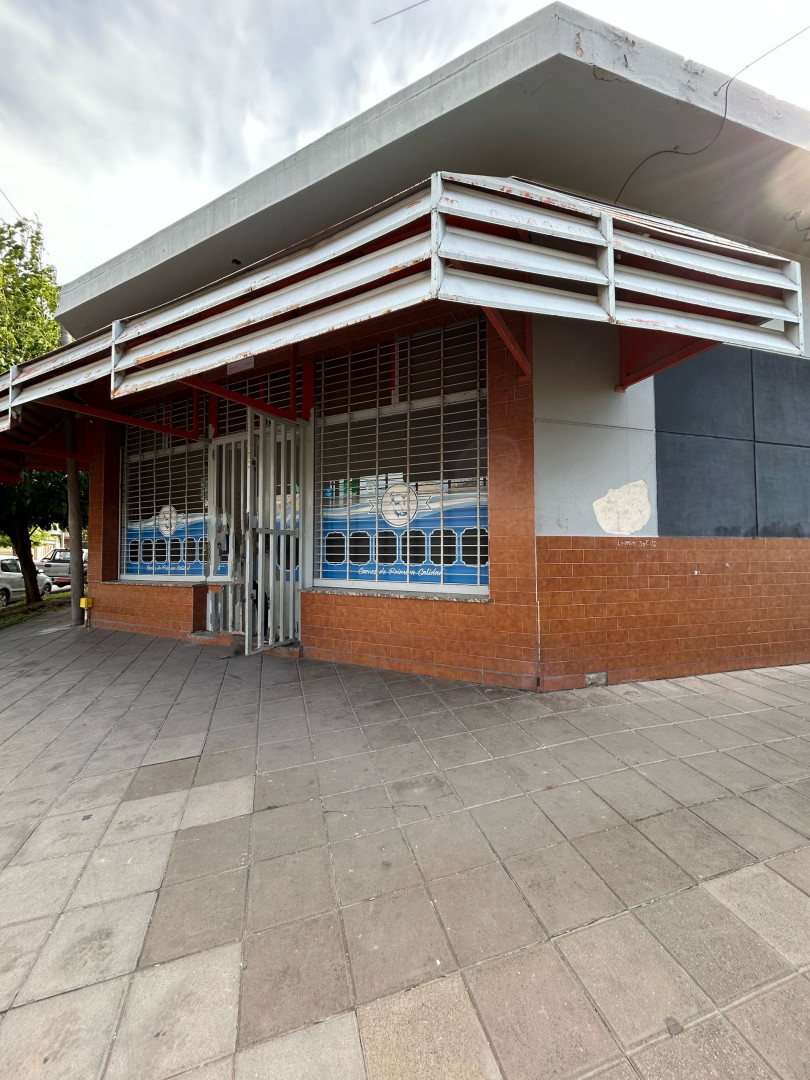 Casa con Local en Venta en Río Negro Esquina Italia, Pedro Pico, Bahía Blanca - Bahía Blanca Propiedades | SITIO OFICIAL l