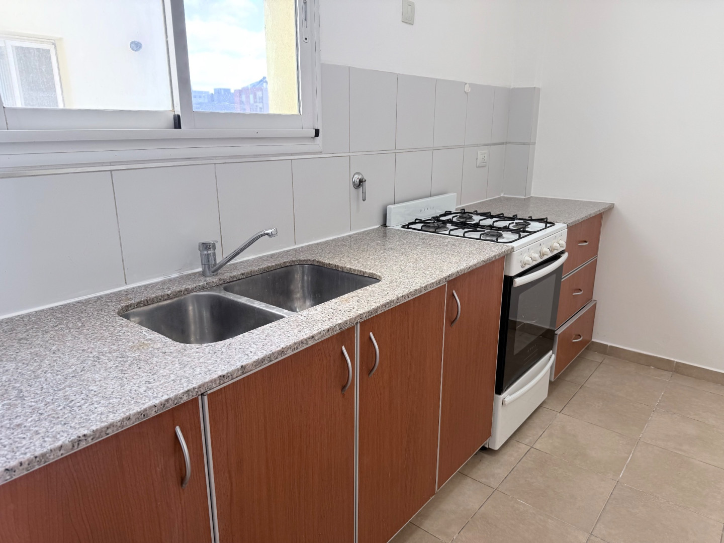 Departamento en Alquiler en Casanova 241, Macrocentro, Bahía Blanca - Bahía Blanca Propiedades | SITIO OFICIAL l