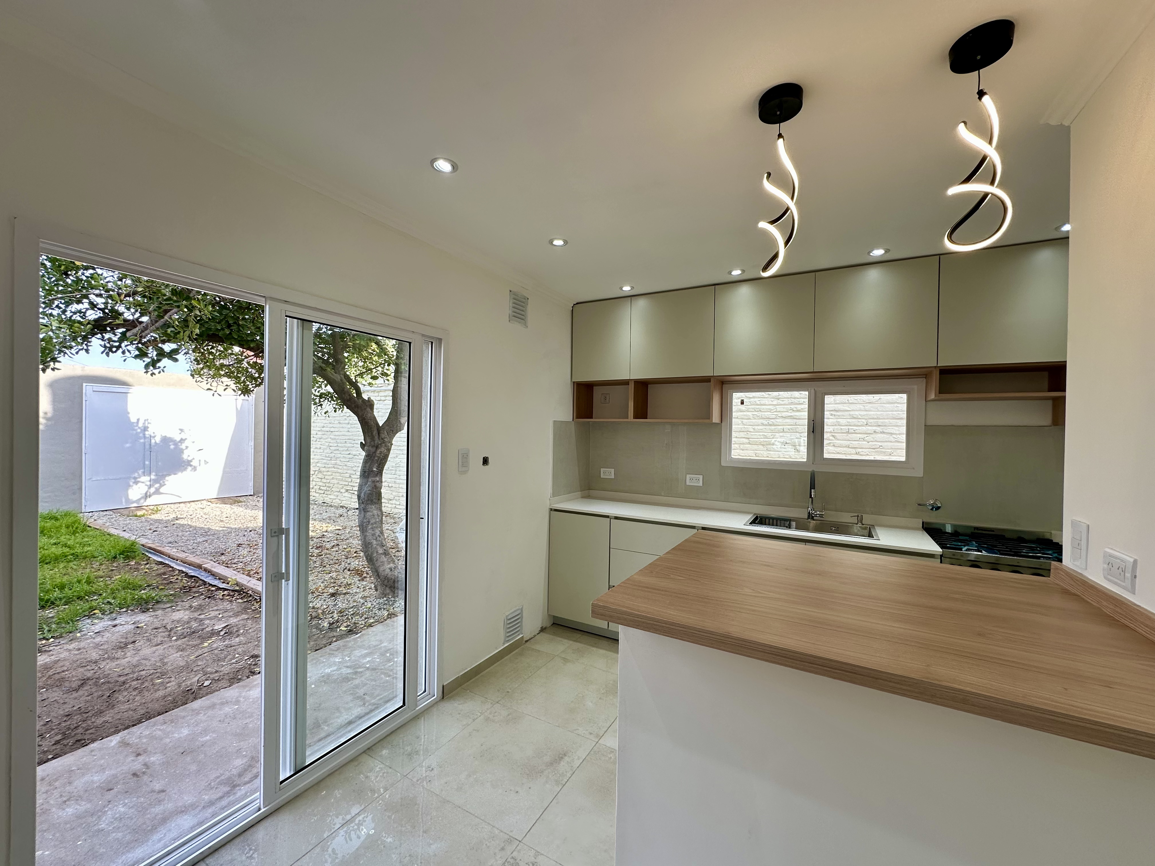 Casa en Venta en Carlos Di Sarli Y Güemes, San Roque, Bahía Blanca - Bahía Blanca Propiedades | SITIO OFICIAL l