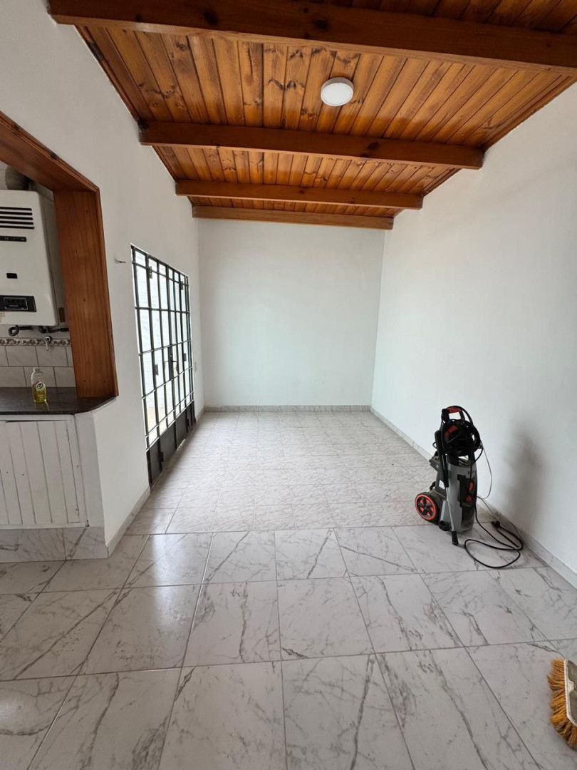 Casa en Alquiler en Castelar 2690, Villa Libre, Bahía Blanca - Bahía Blanca Propiedades | SITIO OFICIAL l