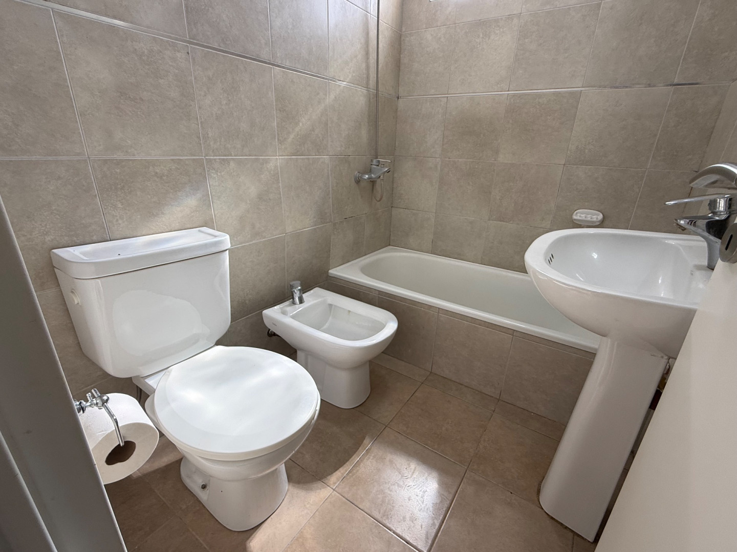 Departamento en Alquiler en Casanova 241, Macrocentro, Bahía Blanca - Bahía Blanca Propiedades | SITIO OFICIAL l
