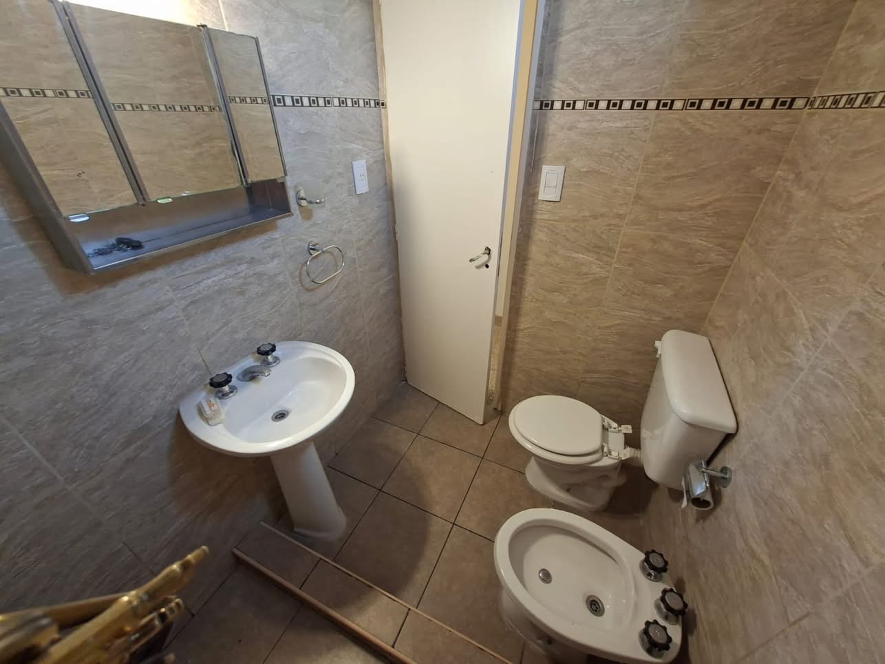 Casa en Alquiler en 12 De Octubre 2317, Villa del Parque, Bahía Blanca - Bahía Blanca Propiedades | SITIO OFICIAL l