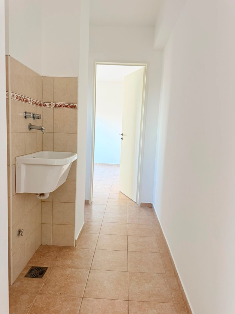Departamento en Alquiler en Caronti 600, Centro, Bahía Blanca - Bahía Blanca Propiedades | SITIO OFICIAL l