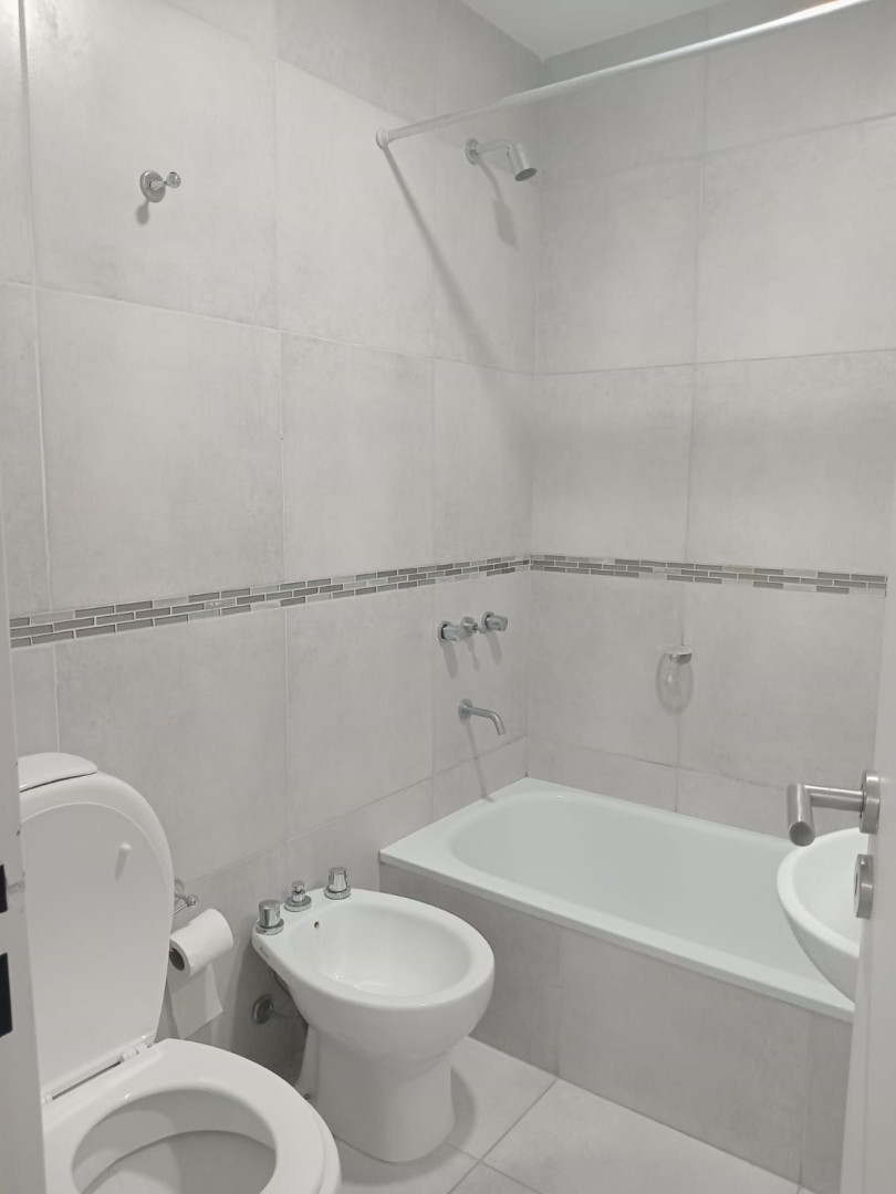 Departamento en Alquiler en Caronti 190, Centro, Bahía Blanca - Bahía Blanca Propiedades | SITIO OFICIAL l