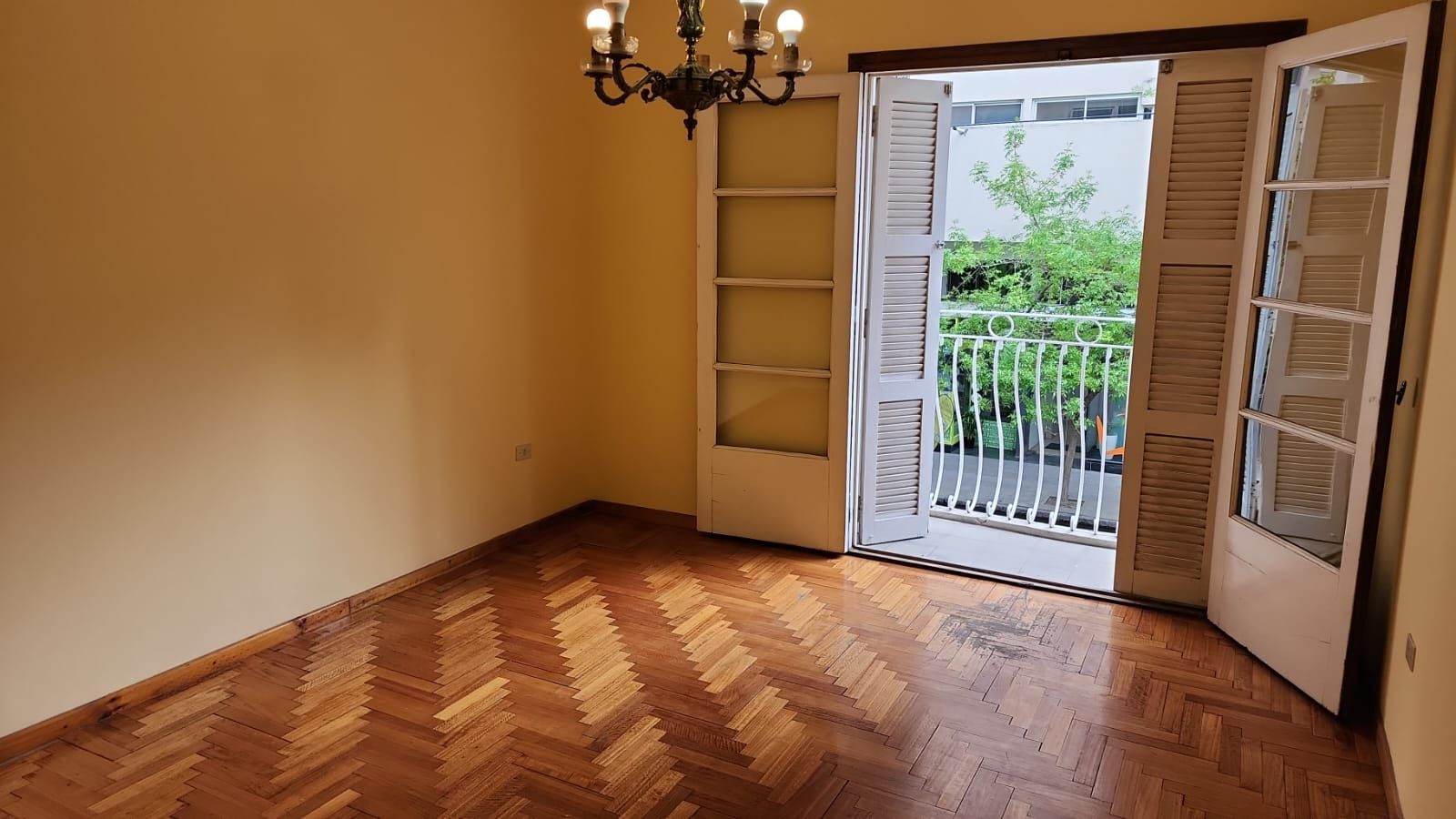 Casa en Alquiler en Hipolito Yrigoyen 261, Centro, Bahía Blanca - Bahía Blanca Propiedades | SITIO OFICIAL l