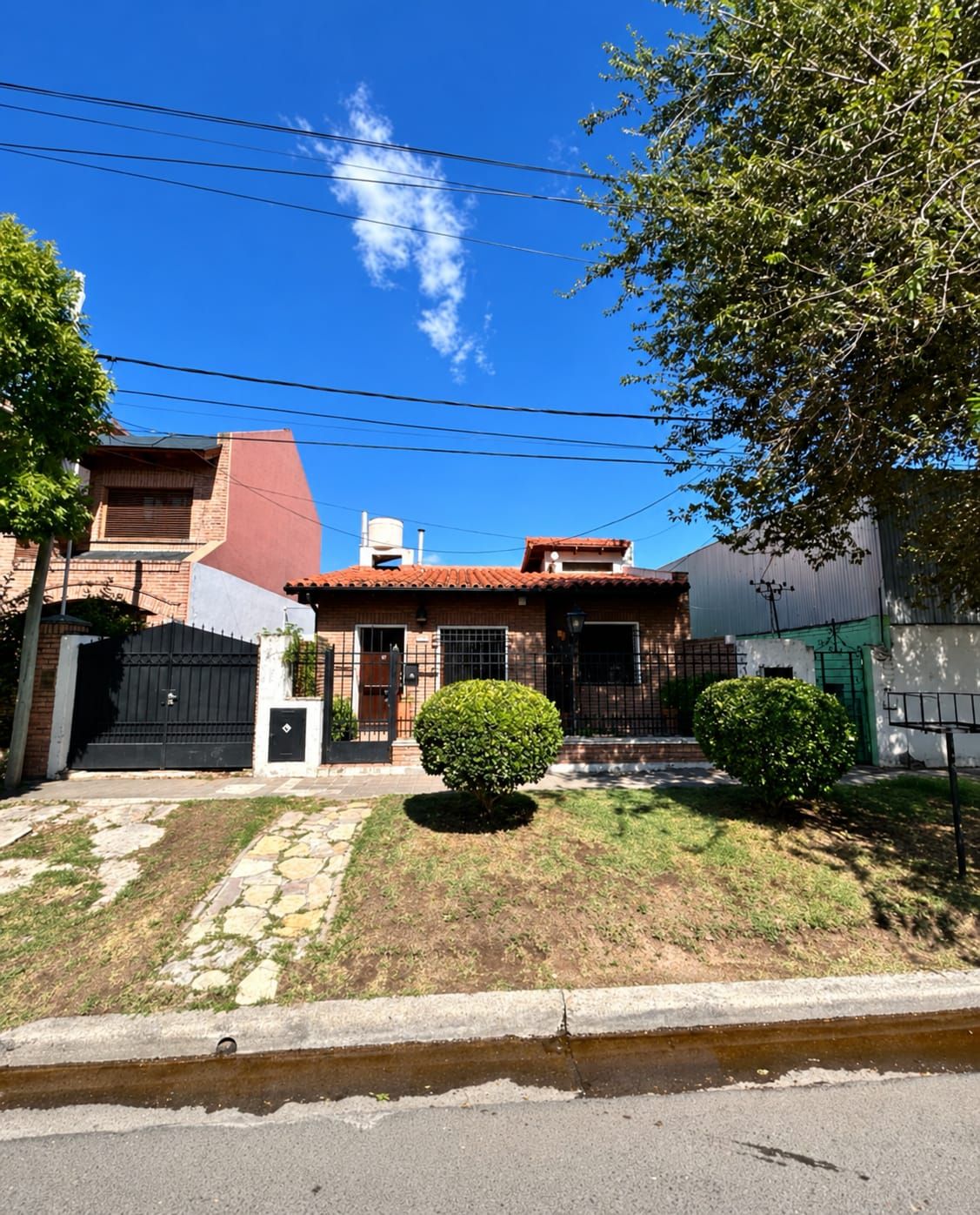Casa en Venta en Colombia 75,  Bahía Blanca - Bahía Blanca Propiedades | SITIO OFICIAL l