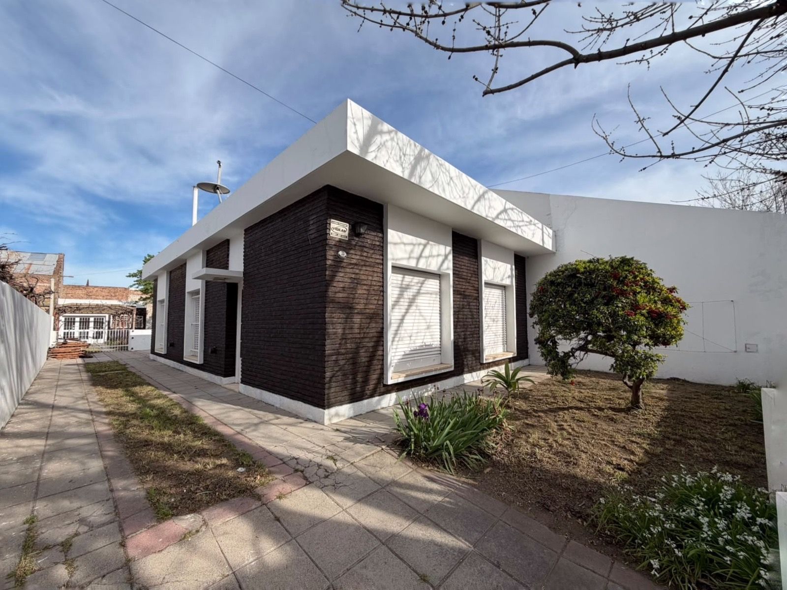 Casa en Venta en Aguado 73, Universitario, Bahía Blanca - Bahía Blanca Propiedades | SITIO OFICIAL l