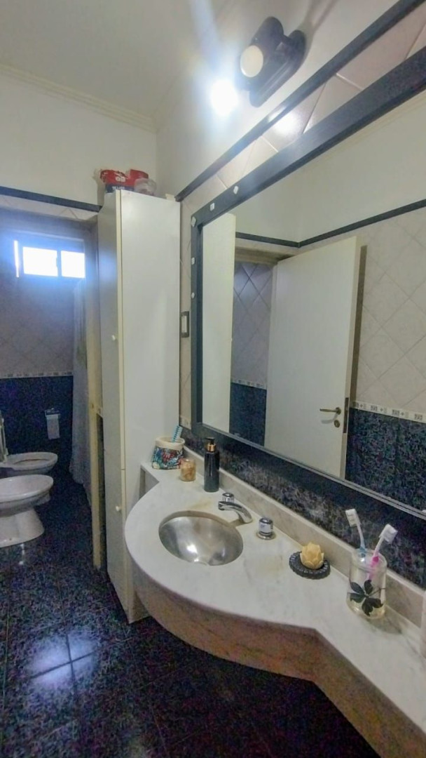 Casa + Departamento en Venta en Yapeyu 1372, La Falda, Bahía Blanca - Bahía Blanca Propiedades | SITIO OFICIAL l