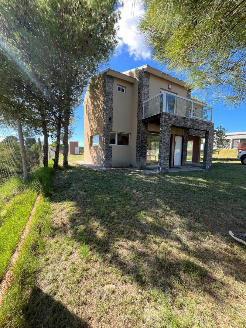 Duplex en Venta en Juan Manuel De Rosas 300, Dufaur, Monte Hermoso - Bahía Blanca Propiedades | SITIO OFICIAL l