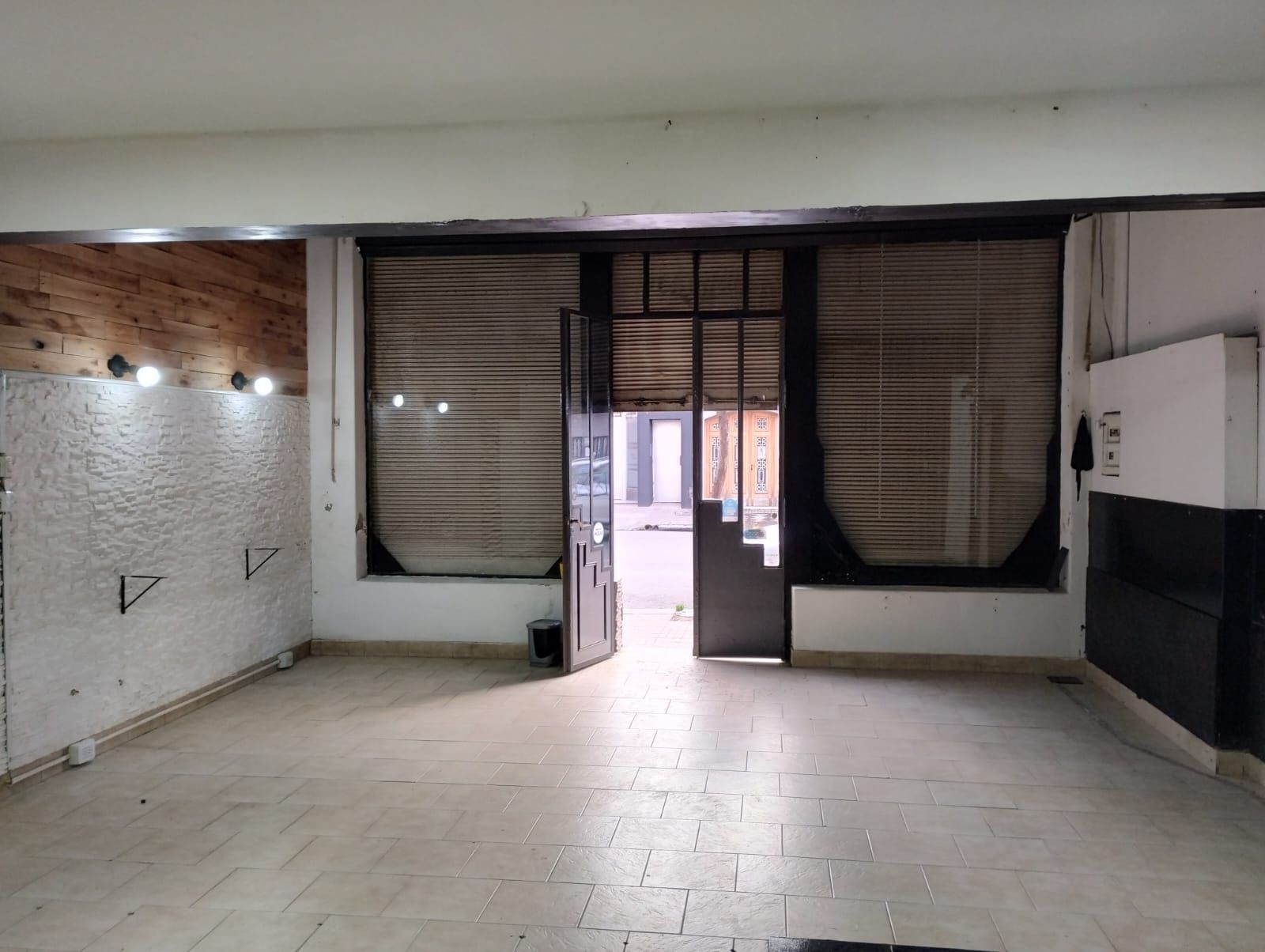 Local en Alquiler en Lamadrid 263, Centro, Bahía Blanca - Bahía Blanca Propiedades | SITIO OFICIAL l