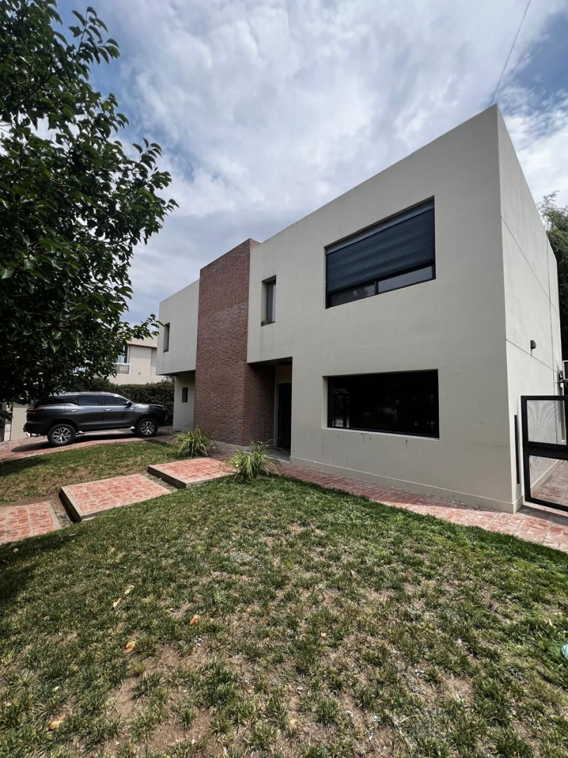 Casa en Venta en Av. 1, Lote 42, Solares Norte, Bahía Blanca - Bahía Blanca Propiedades | SITIO OFICIAL l
