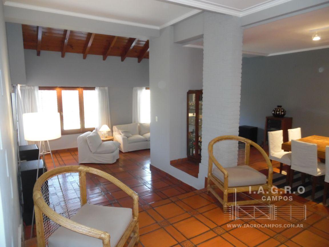 Casa en Venta en Sarmiento 1300, La Falda, Bahía Blanca - Bahía Blanca Propiedades | SITIO OFICIAL l