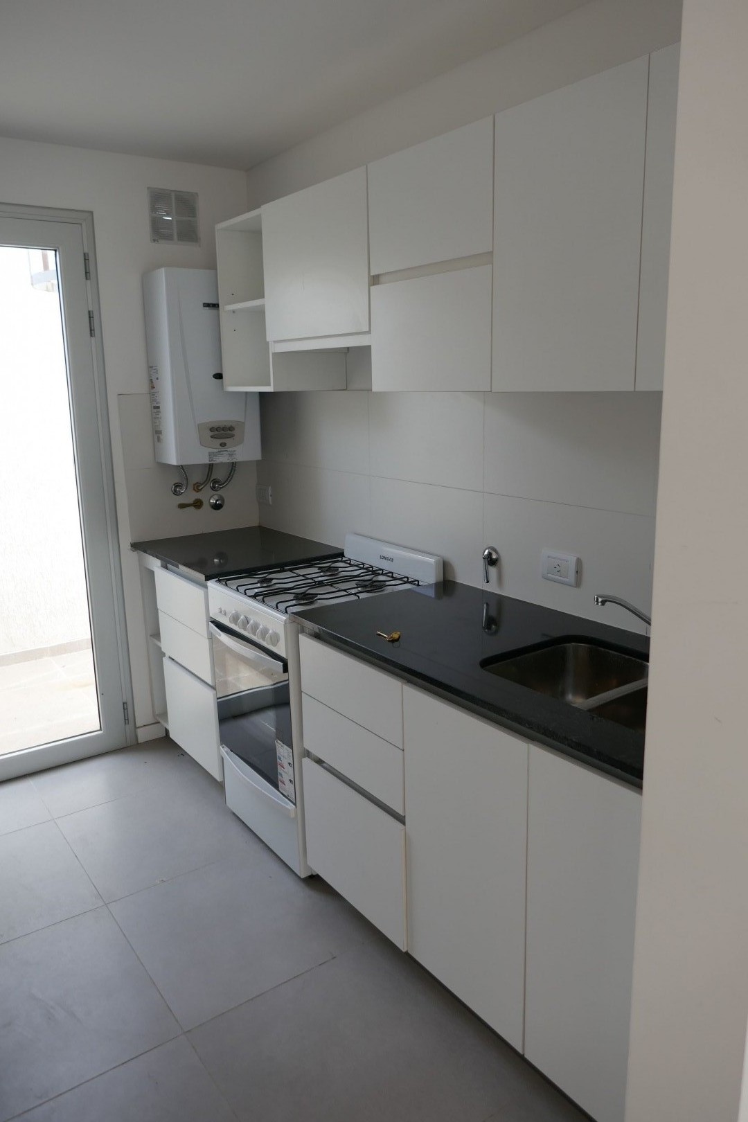 Departamento en Alquiler en San Martin 679, Centro, Bahía Blanca - Bahía Blanca Propiedades | SITIO OFICIAL l