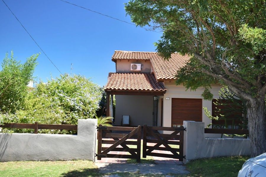 Casa en Venta en Gregorio Juarez 300, Centro, Monte Hermoso - Bahía Blanca Propiedades | SITIO OFICIAL l