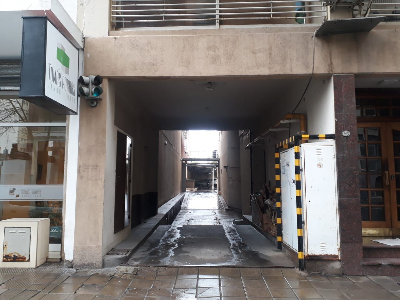 Cochera en Alquiler en Mitre 147, Centro, Bahía Blanca - Bahía Blanca Propiedades | SITIO OFICIAL l