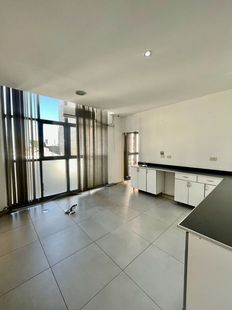 Oficina en Alquiler en Brown 252, Centro, Bahía Blanca - Bahía Blanca Propiedades | SITIO OFICIAL l