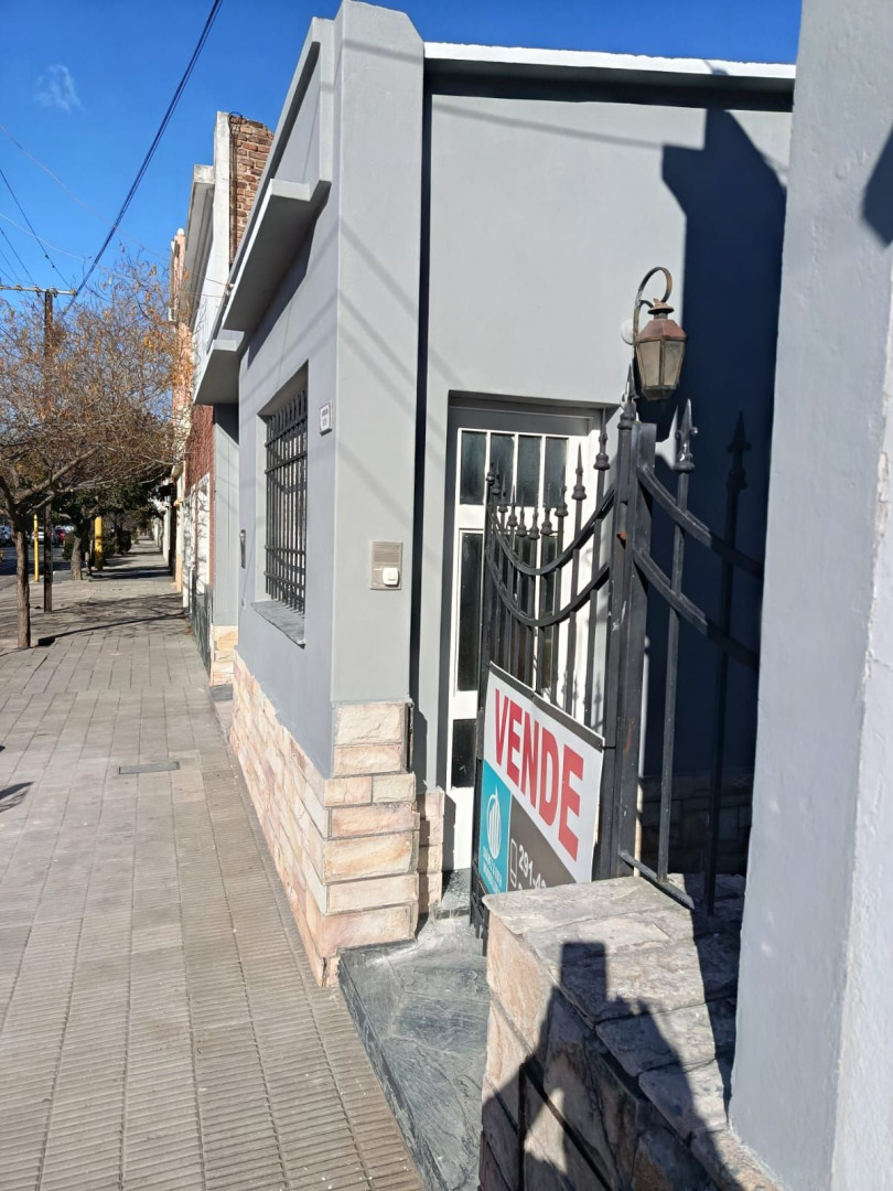 Casa en Venta en DARREGUEIRA 829, Pedro Pico, Bahía Blanca - Bahía Blanca Propiedades | SITIO OFICIAL l