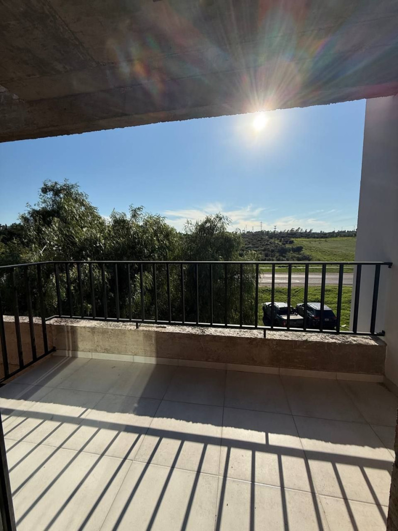 Oficina en Alquiler en Guido Spano 20 2B, La Falda, Bahía Blanca - Bahía Blanca Propiedades | SITIO OFICIAL l