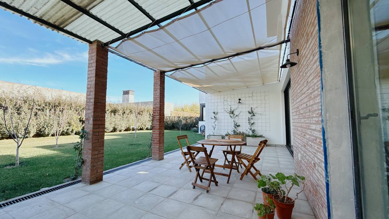Casa en Venta en Juan Argerich 2945, Las Cañitas II, Bahía Blanca - Bahía Blanca Propiedades | SITIO OFICIAL l
