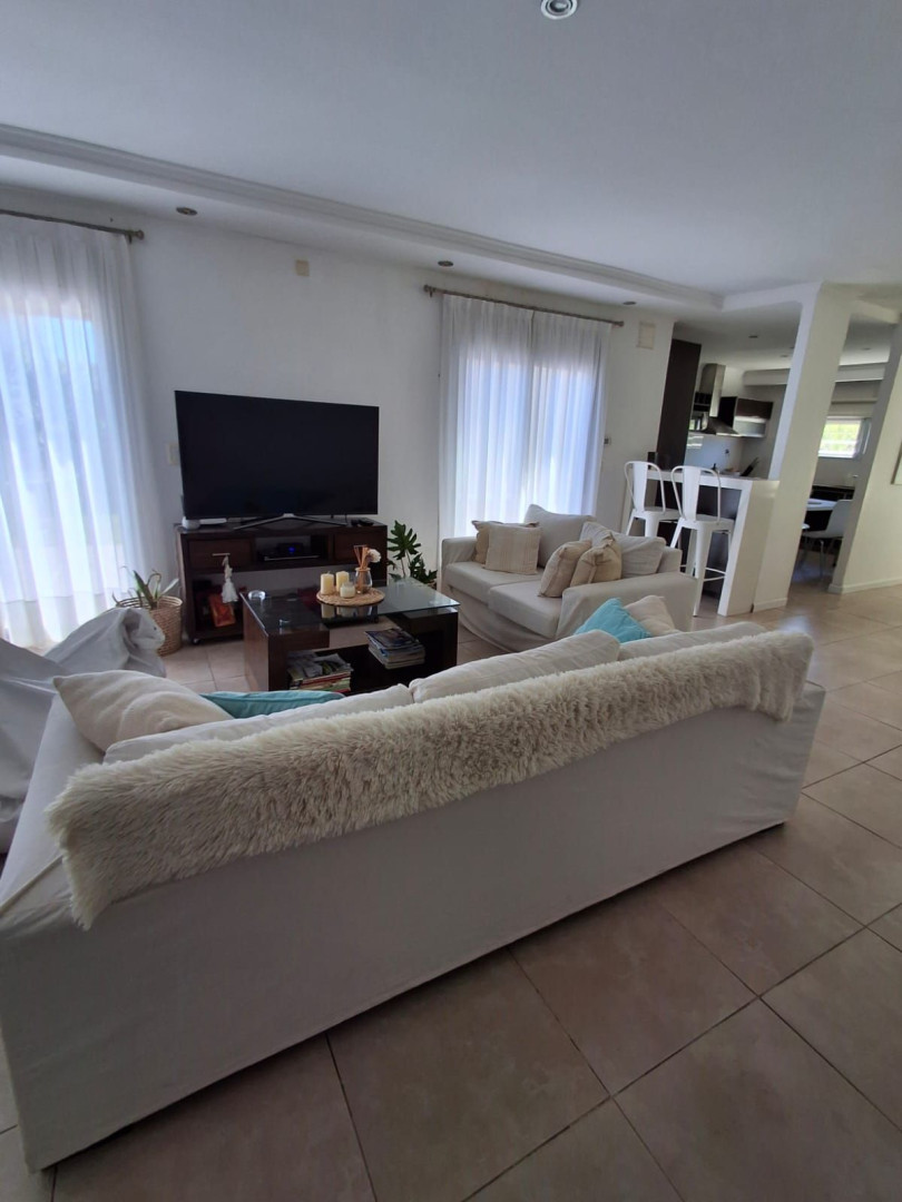 Casa en Venta en Rosales 4000, San Agustin, Bahía Blanca - Bahía Blanca Propiedades | SITIO OFICIAL l