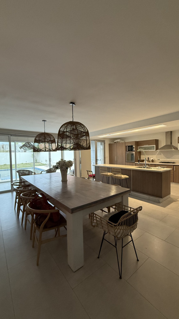 Casa en Venta en Alsina 3555, Molina Campos, Bahía Blanca - Bahía Blanca Propiedades | SITIO OFICIAL l