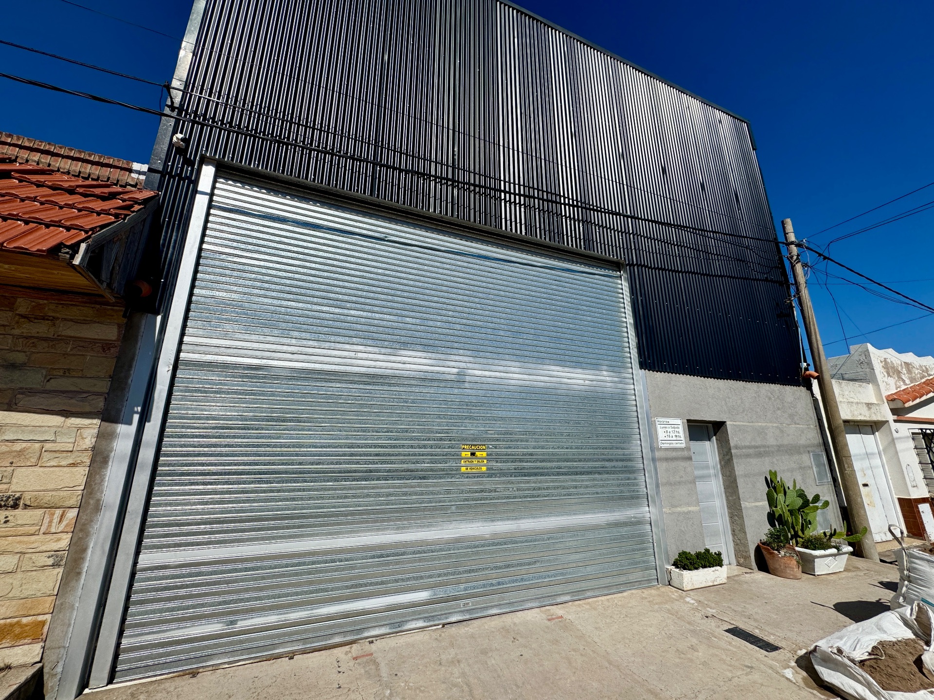 Galpón en Alquiler en Remedios De Escalada 727, Villa Mitre, Bahía Blanca - Bahía Blanca Propiedades | SITIO OFICIAL l