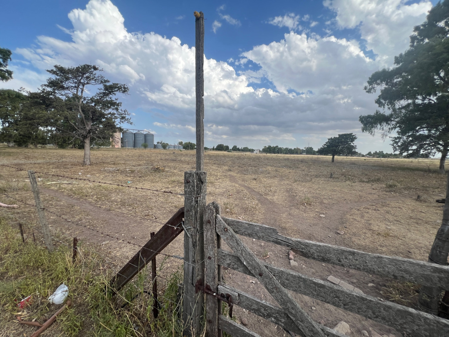 Casaquinta en Venta en Adolfo Kugler 1000,  Tornquist - Bahía Blanca Propiedades | SITIO OFICIAL l