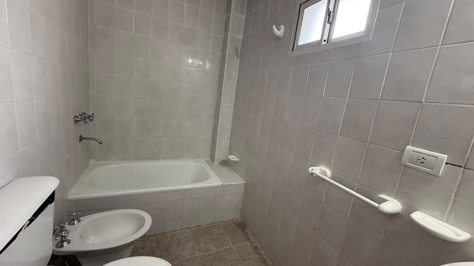 Departamento en Alquiler en 19 De Mayo 520, Centro, Bahía Blanca - Bahía Blanca Propiedades | SITIO OFICIAL l