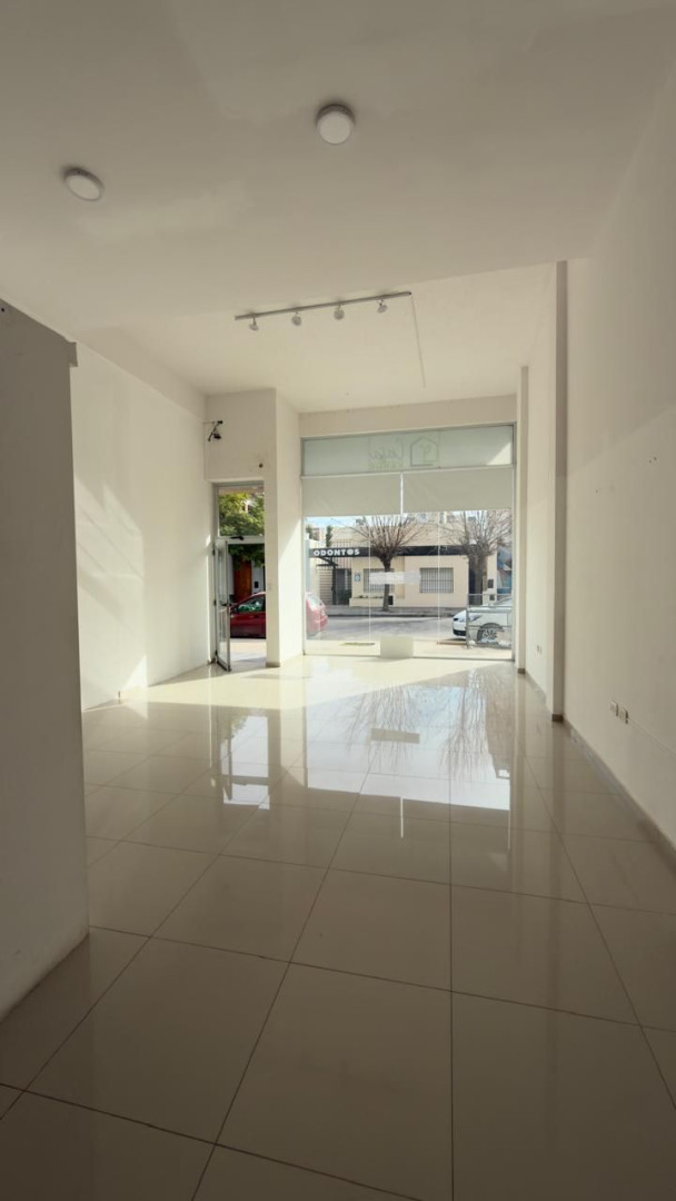 Local en Alquiler en Lavalle 337, Centro, Bahía Blanca - Bahía Blanca Propiedades | SITIO OFICIAL l