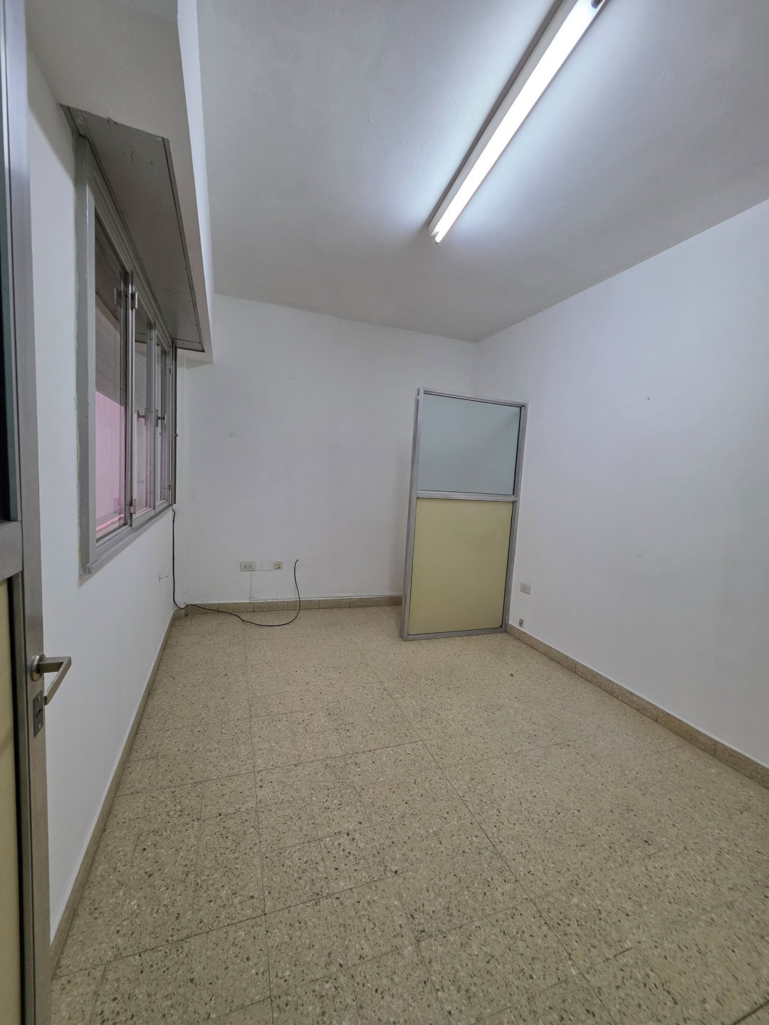 Oficina en Alquiler  Centro, Bahía Blanca - Bahía Blanca Propiedades | SITIO OFICIAL l